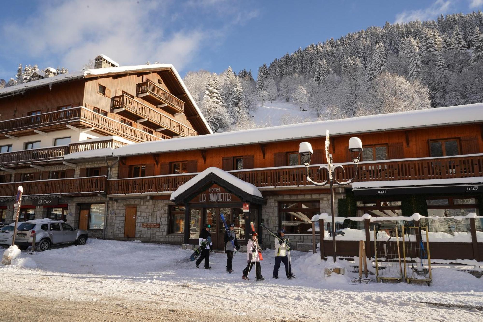 Hotel Les Grangettes Мерибель Экстерьер фото